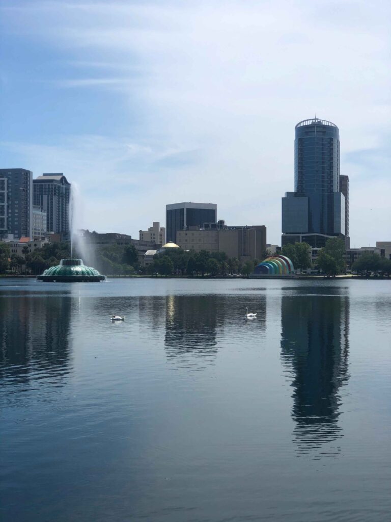 Picture of Lake Eola and the amphitheater.  